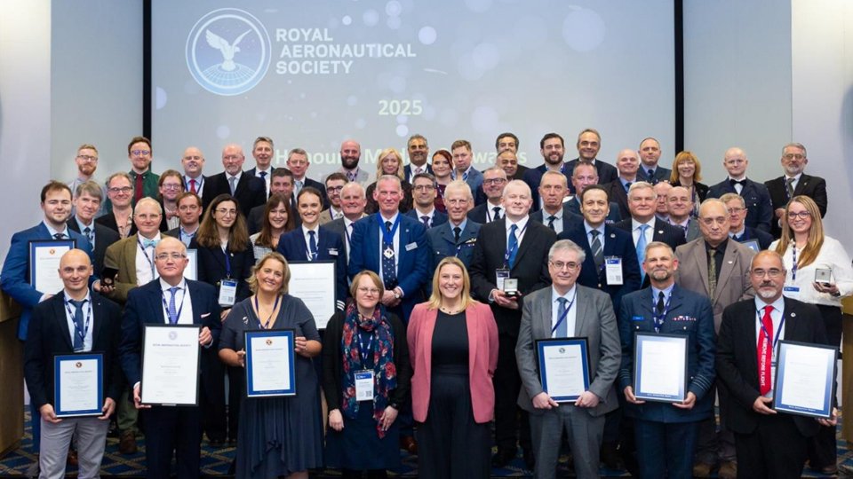 NCCAT ganha o prestigiado prêmio Royal Aeronautical Society